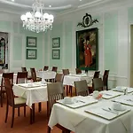 Western Ronceray Opera Parijs