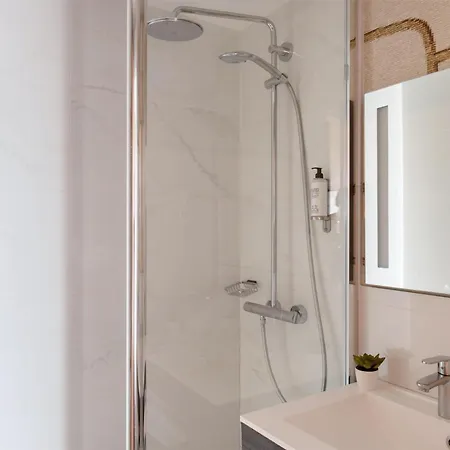 Hotell Western Ronceray Opera 3*