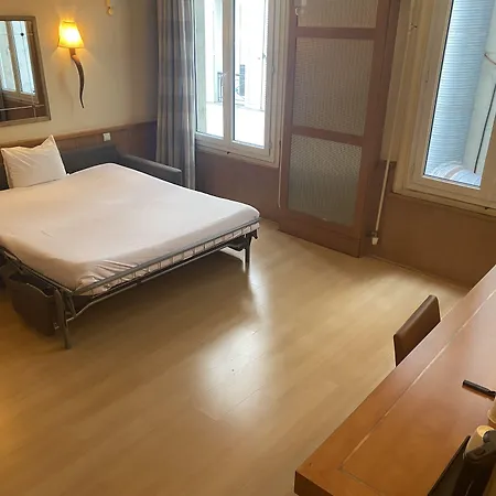 Western Ronceray Opera 3*