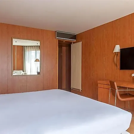 Western Ronceray Opera Hotel Paris