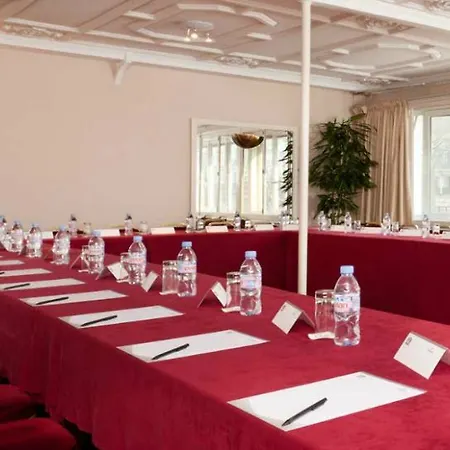 Отель Western Ronceray Opera 3*