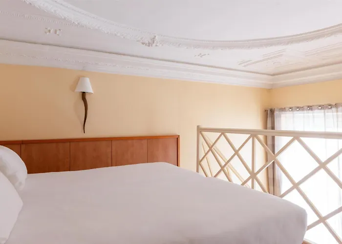 Western Ronceray Opera 3*