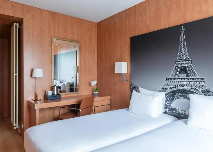 Western Ronceray Opera 3*