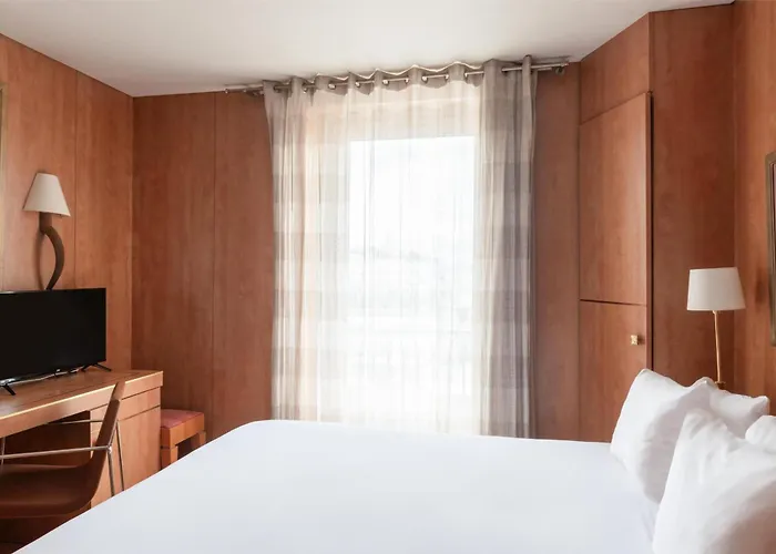 Western Ronceray Opera 3* Parijs