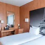 Western Ronceray Opéra 3*
