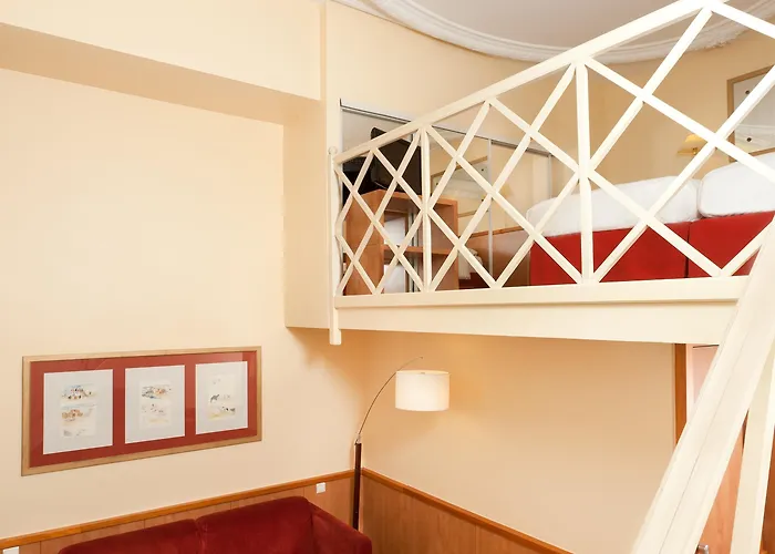 Western Ronceray Opera 3* Париж